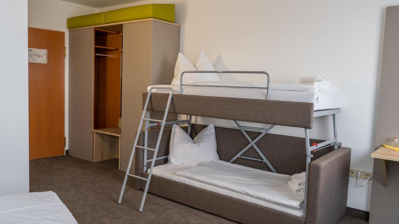 Highway Hotel Herbolzheim Kültér fotó
