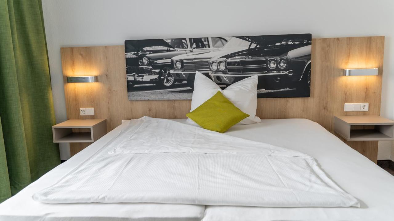Highway Hotel Herbolzheim Kültér fotó