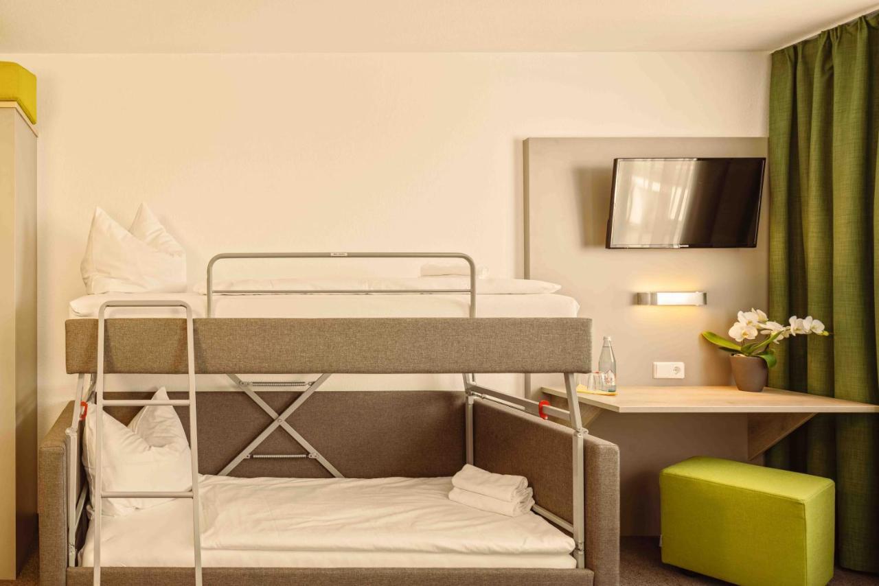 Highway Hotel Herbolzheim Kültér fotó