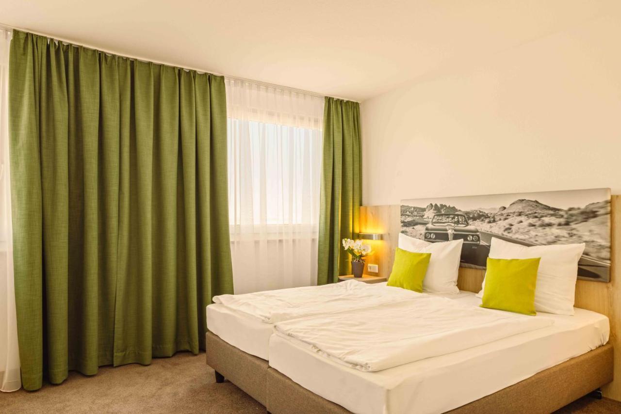 Highway Hotel Herbolzheim Kültér fotó