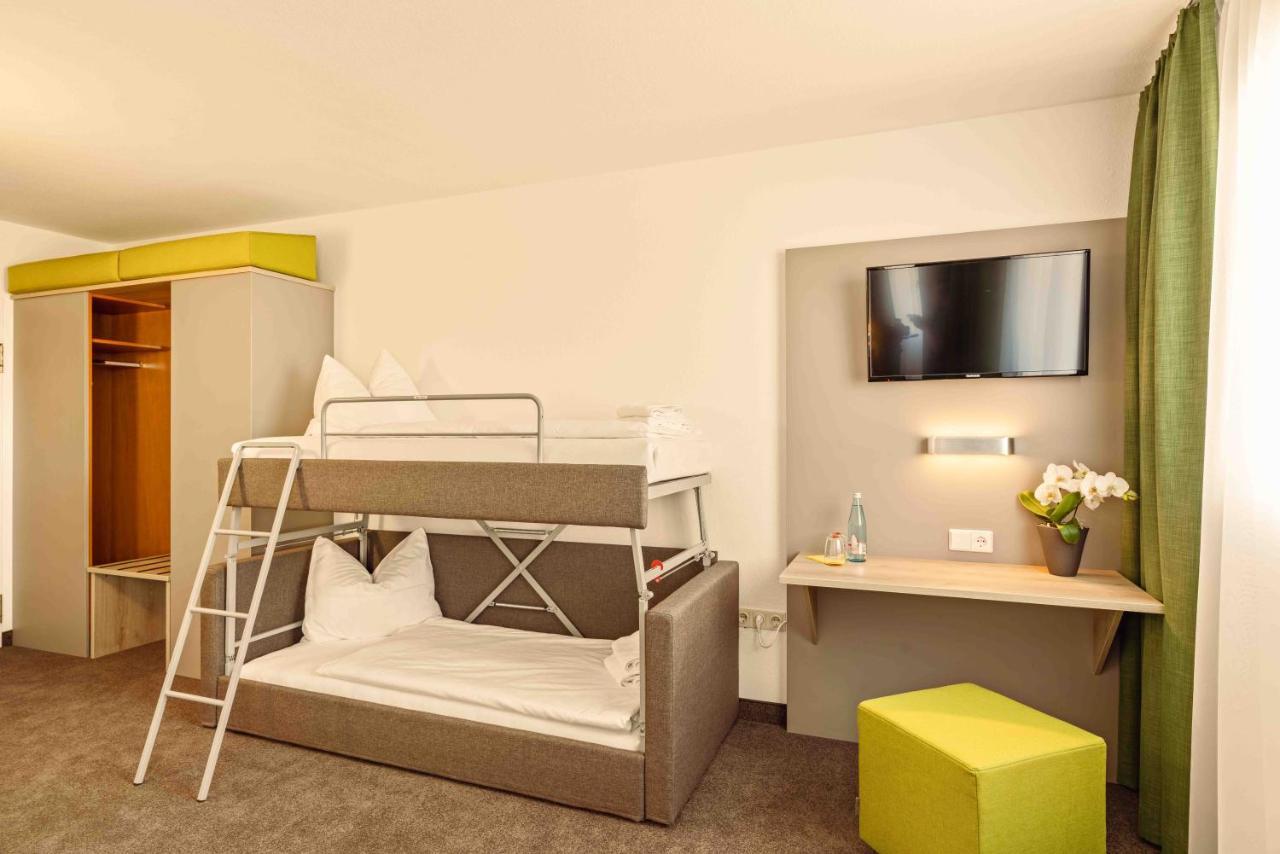 Highway Hotel Herbolzheim Kültér fotó