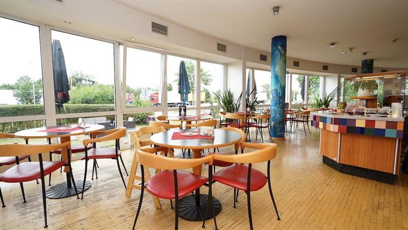 Highway Hotel Herbolzheim Kültér fotó