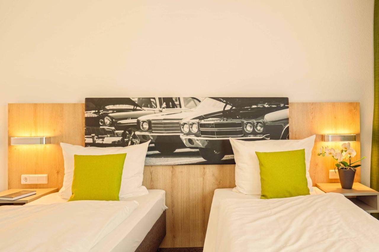 Highway Hotel Herbolzheim Kültér fotó