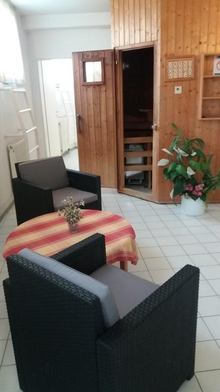 Highway Hotel Herbolzheim Kültér fotó