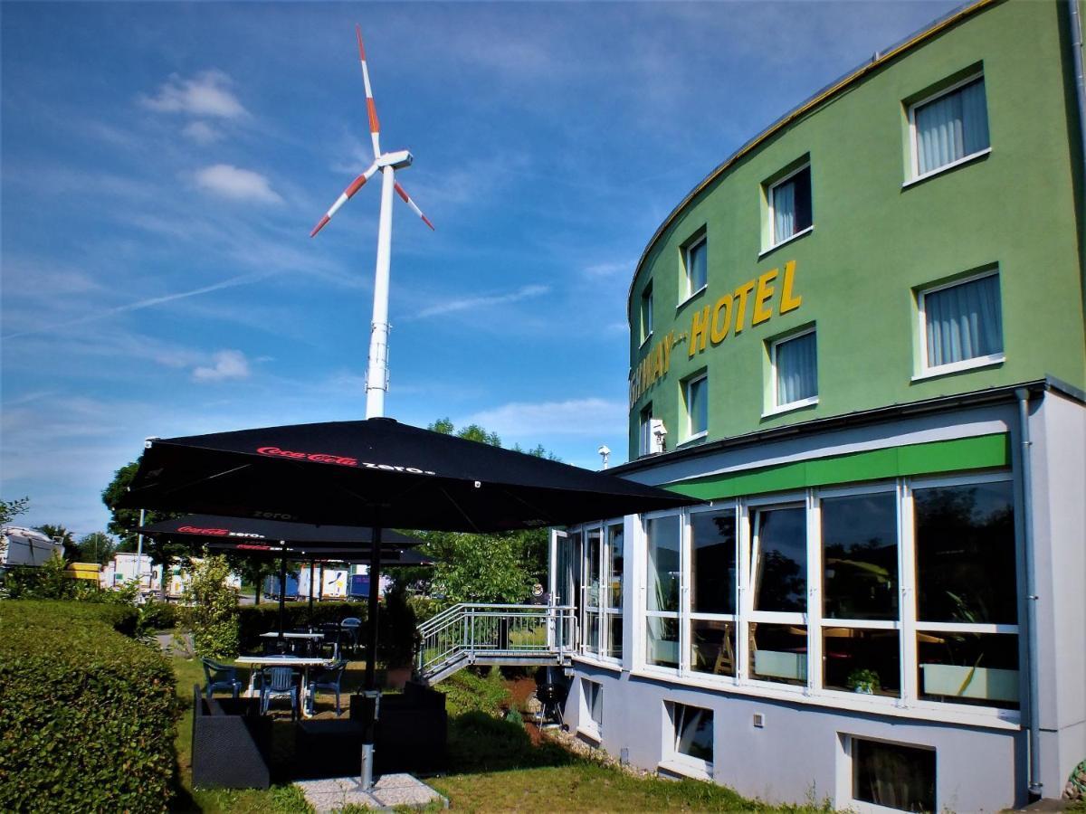 Highway Hotel Herbolzheim Kültér fotó