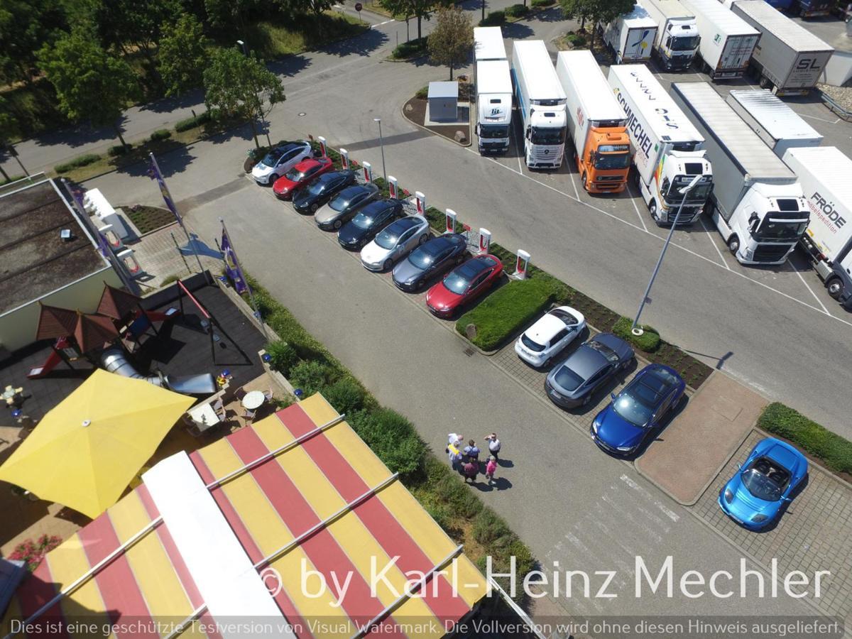 Highway Hotel Herbolzheim Kültér fotó